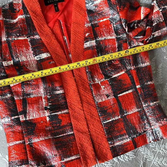 Escada Blazer - Picture 6 of 11